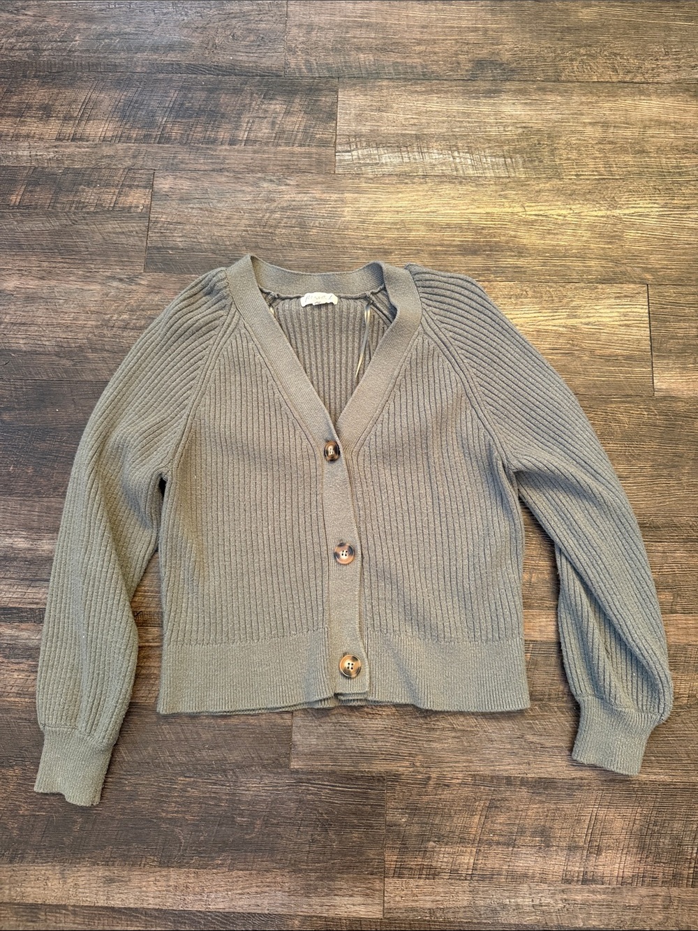 Cardigan sweater